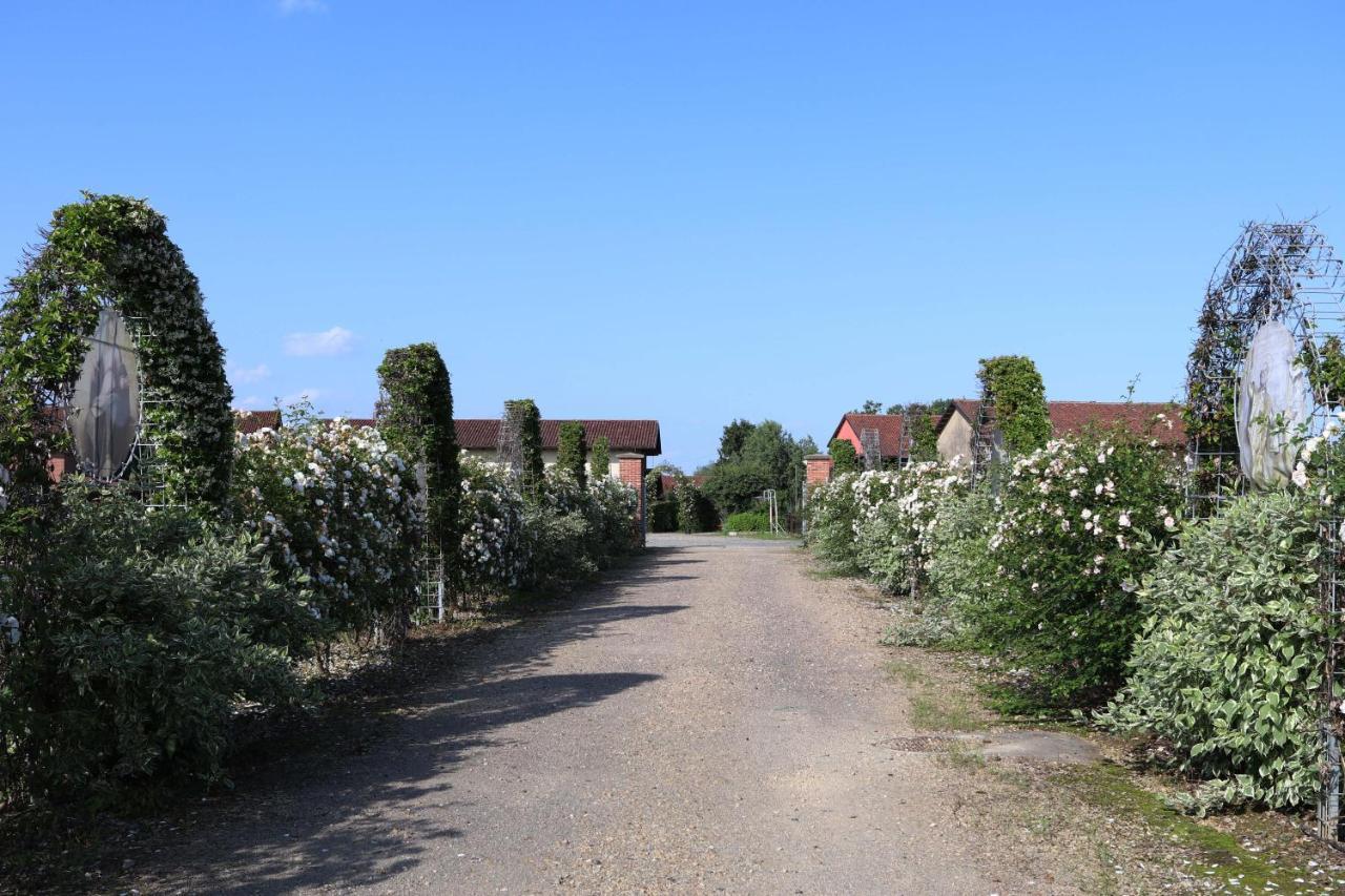 Agriturismo La Ca 'D Majin Poirino Exteriör bild