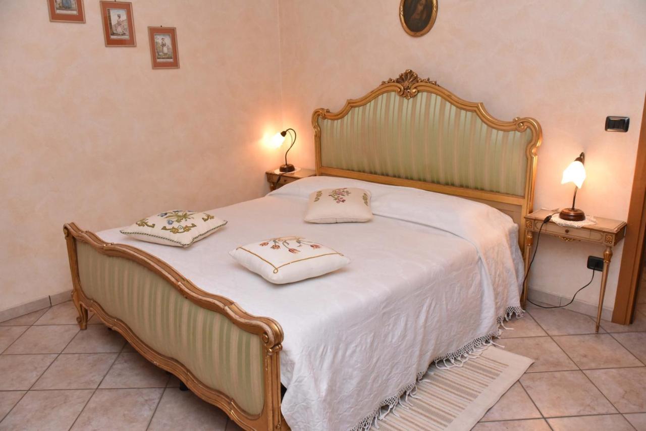 Agriturismo La Ca 'D Majin Poirino Exteriör bild