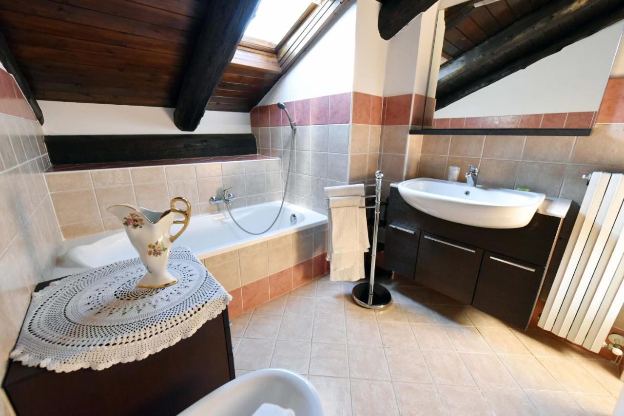 Agriturismo La Ca 'D Majin Poirino Exteriör bild