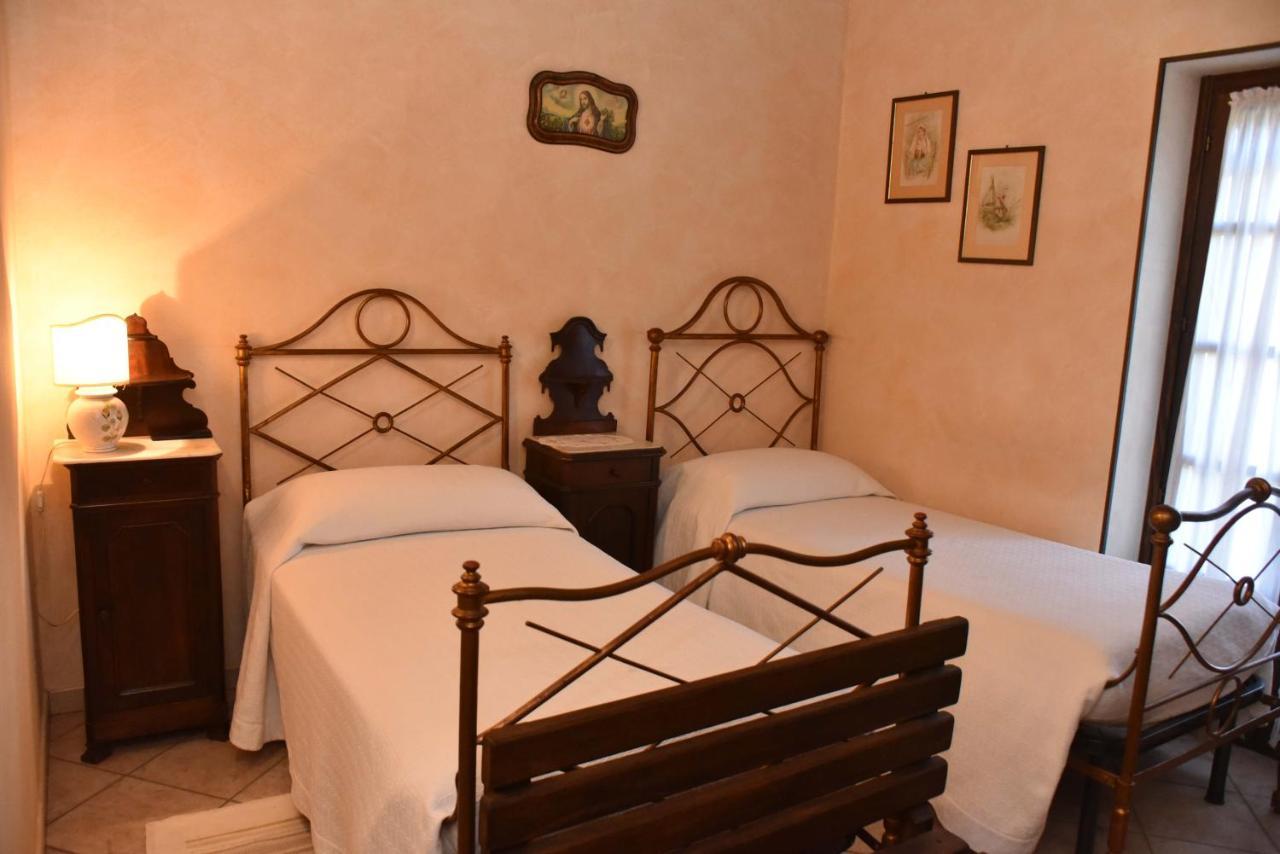 Agriturismo La Ca 'D Majin Poirino Exteriör bild