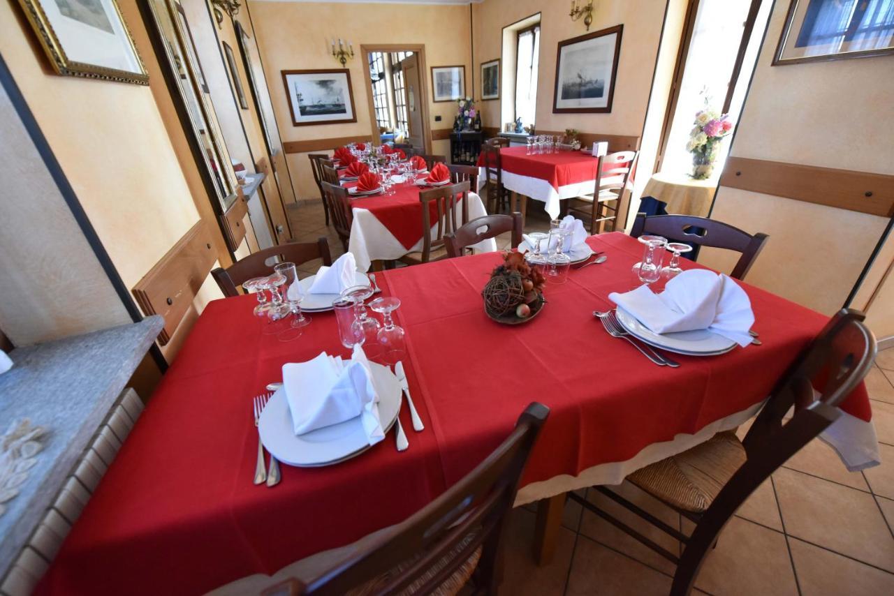 Agriturismo La Ca 'D Majin Poirino Exteriör bild