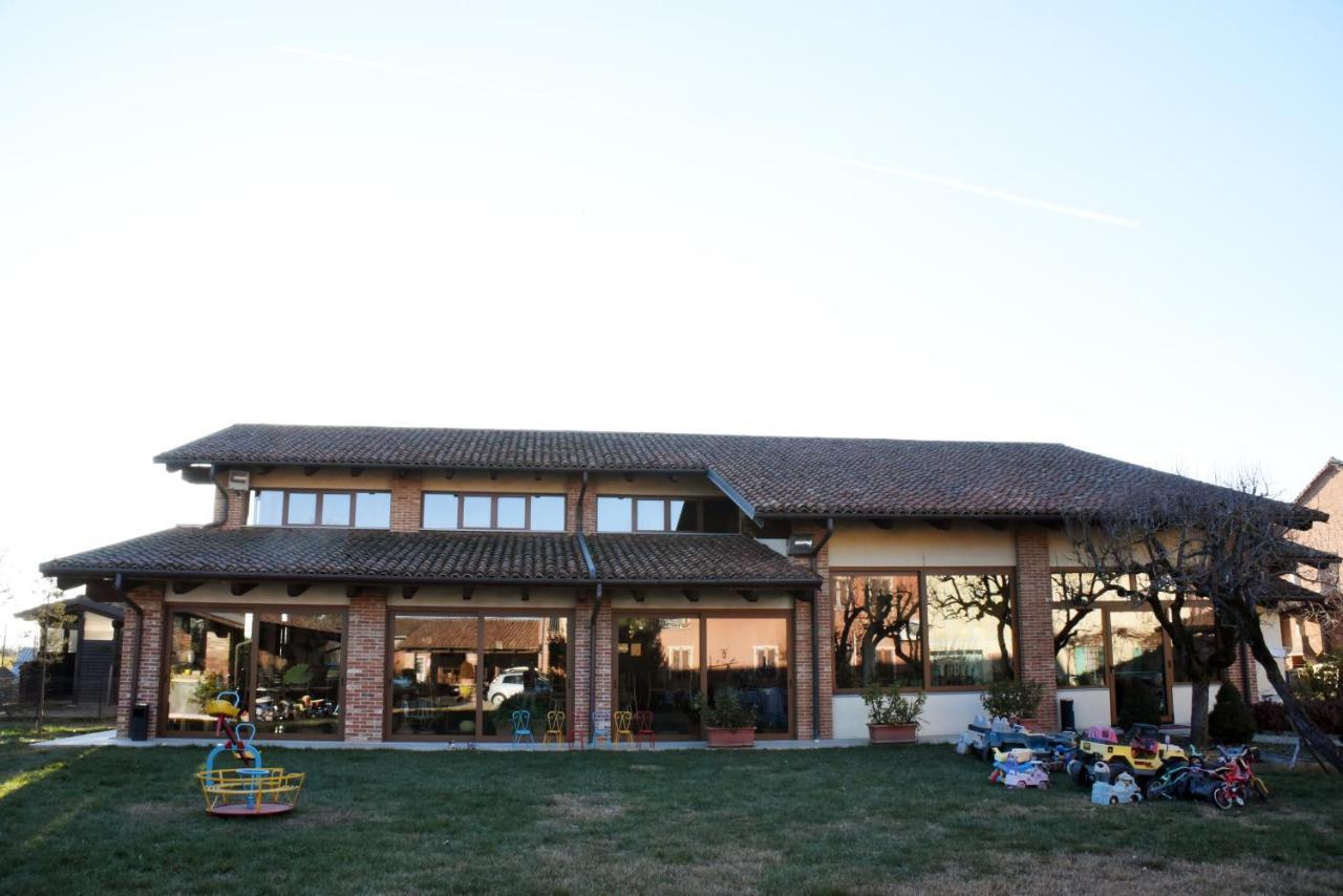 Agriturismo La Ca 'D Majin Poirino Exteriör bild